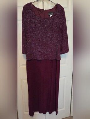 Alex Evenings Burgundy Formal Gown Sparkly Beaded 3/4 length Sleeve Sz 18